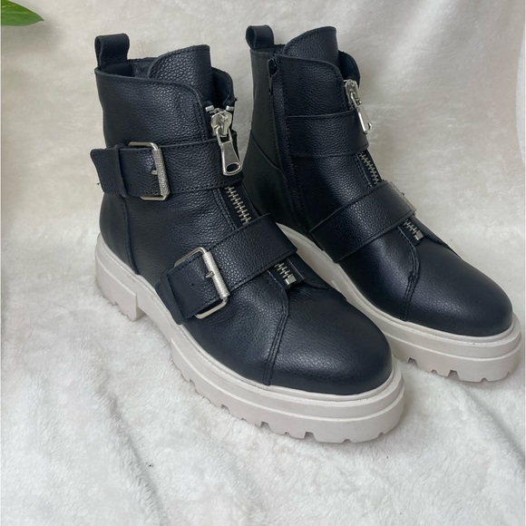 DOLCE VITA Avari Buckled Engineer Lug‎ Sole Booties 8.5M, F 646 - Picture 5 of 15